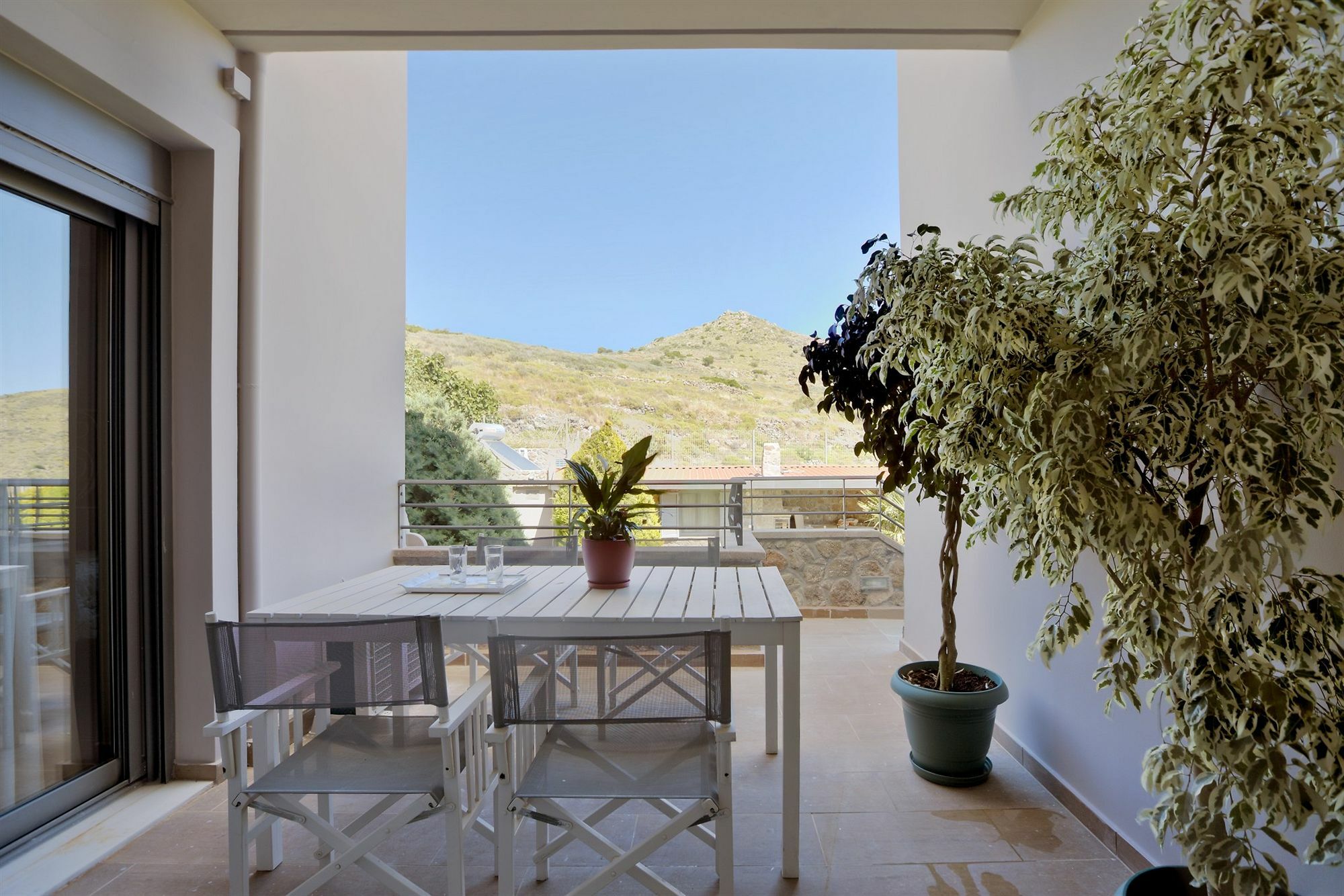 มารินี ลักชัวรี อพาร์ตเมนต์ แอนด์ สวีท Apartment Aegina ภายนอก รูปภาพ